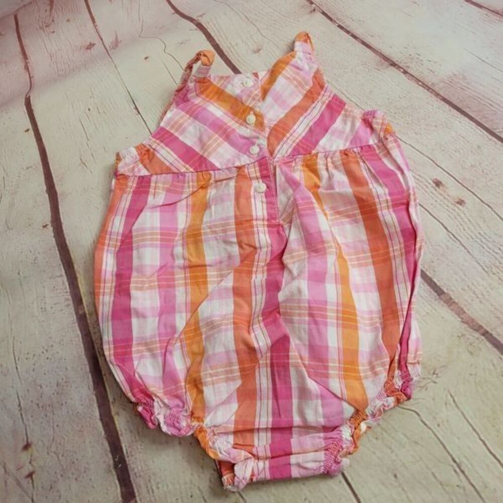 Carter's plaid romper 18mo - Picture 4 of 4